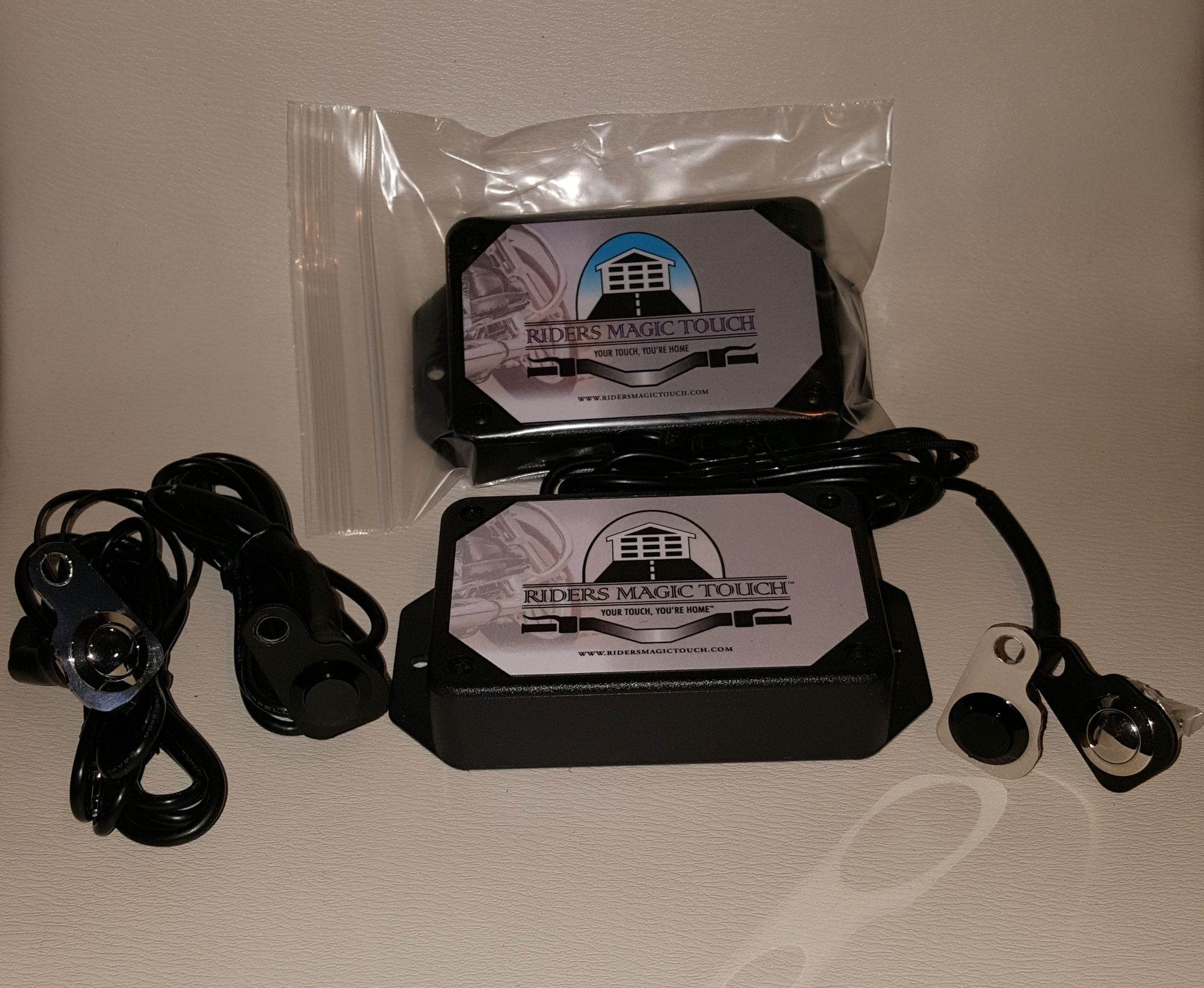 Thumbnail Garage door opener for motorcycles Thumbnail Garage door opener for motorcycles